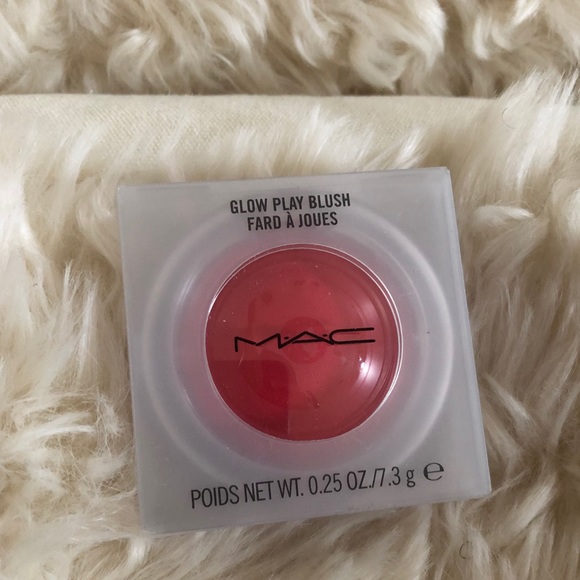 mac bouncy blush